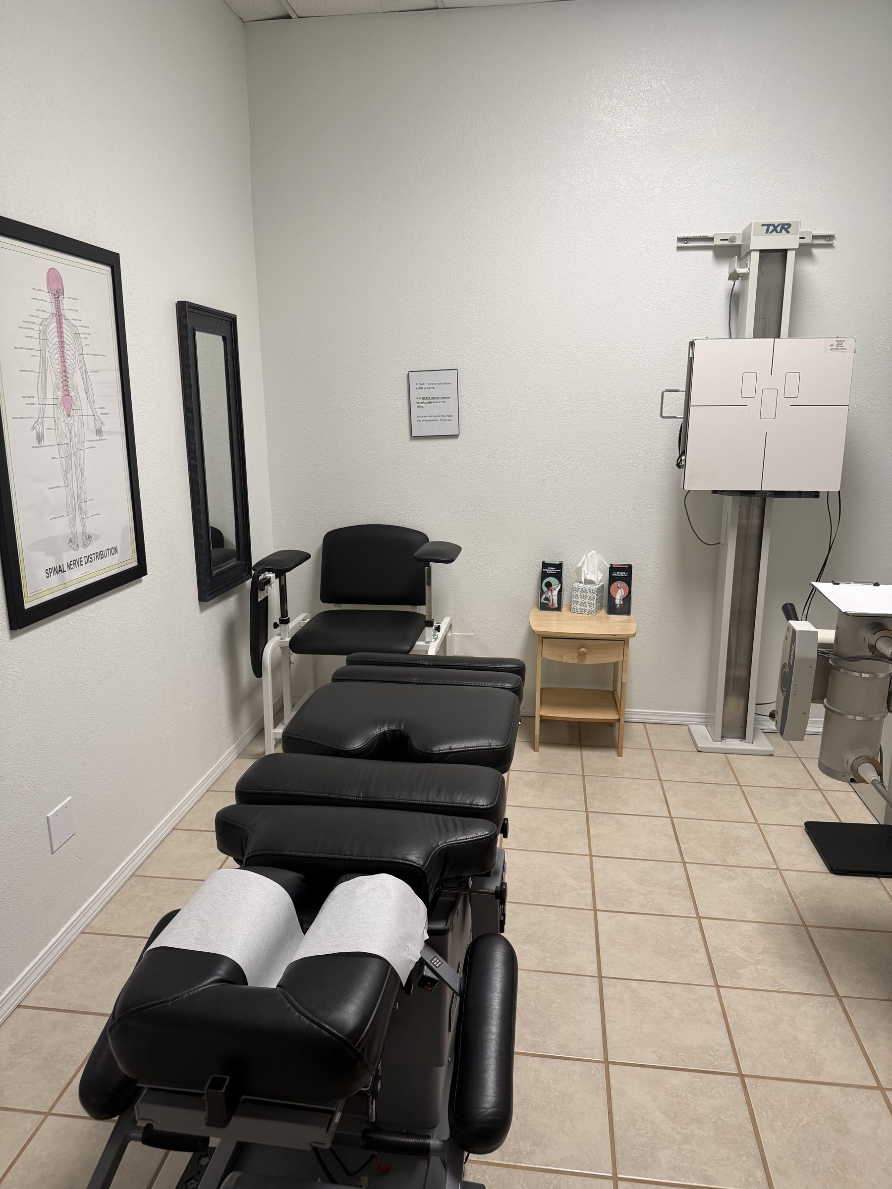 Exam and digital X-ray room at Back Pain Relief Chiropractic in Artesia, New Mexico